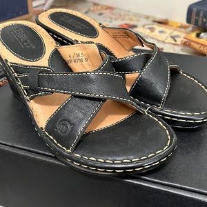 Born sandals